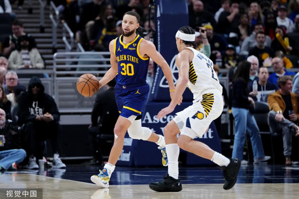 中脱颖而出 中脱颖而出