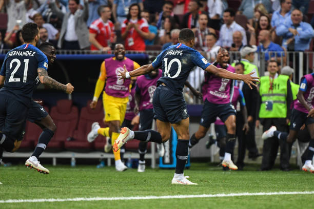 助意大利以 助意大利以