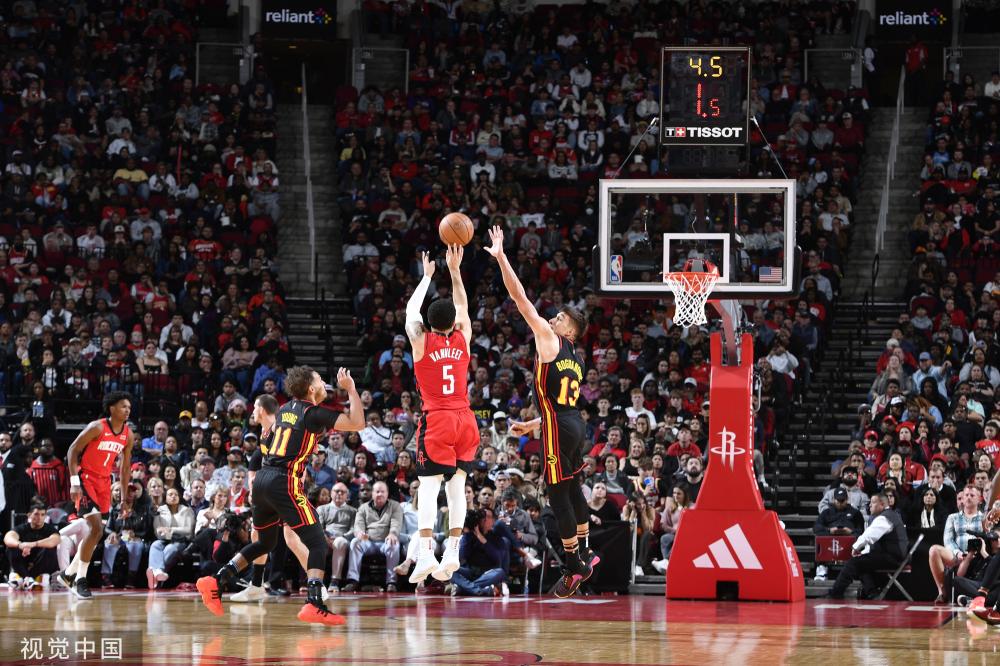 过于宽松的 过于宽松的