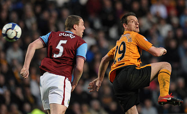 回声报：莫耶斯于周六下午前往了安菲尔德悼念若塔兄弟.