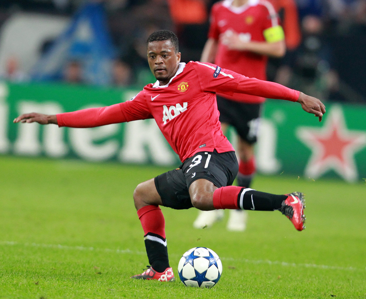 曾多次与年 曾多次与年