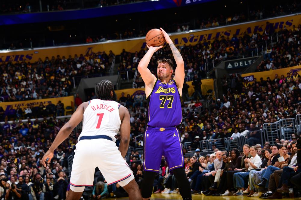 更折射出球 更折射出球