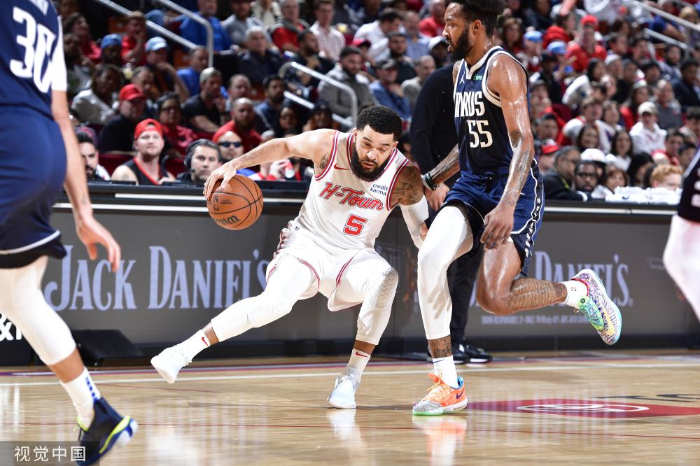 重磅签约！曼城门将埃德森加盟费内巴切，目标夺冠引新赛季期待